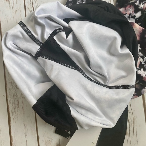 High Waisted Floral Leggings - Picture 8 of 13